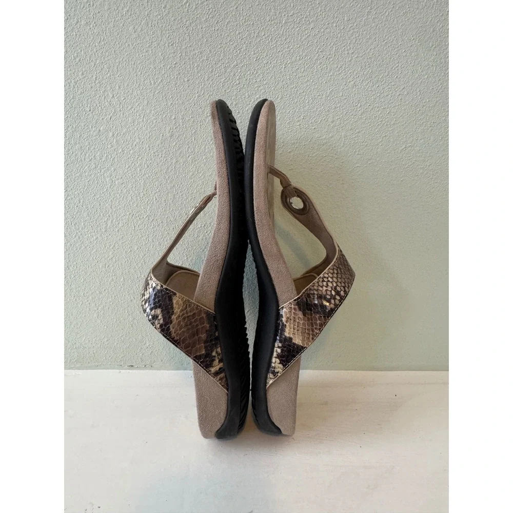 Vionic Lana Snake Print Thong Sandals Tan Brown Orthotic Womens Size 9